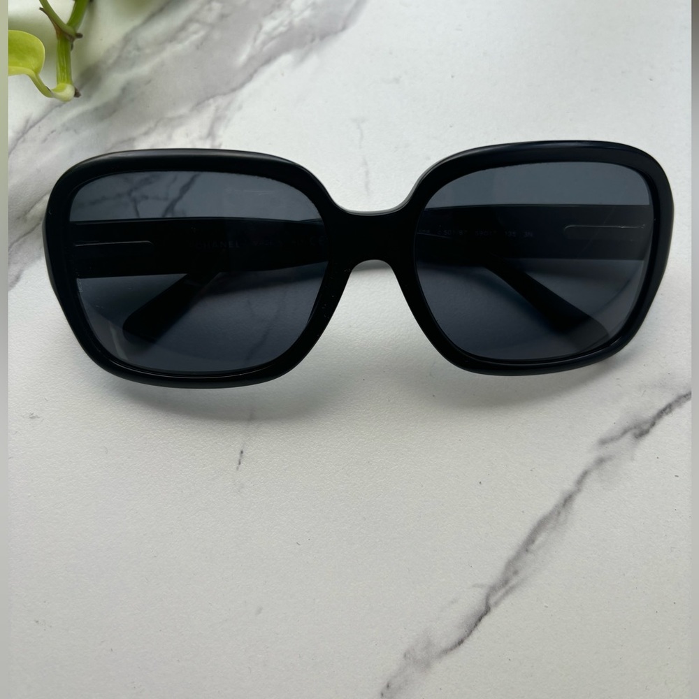 CHANEL Black Sunglasses
